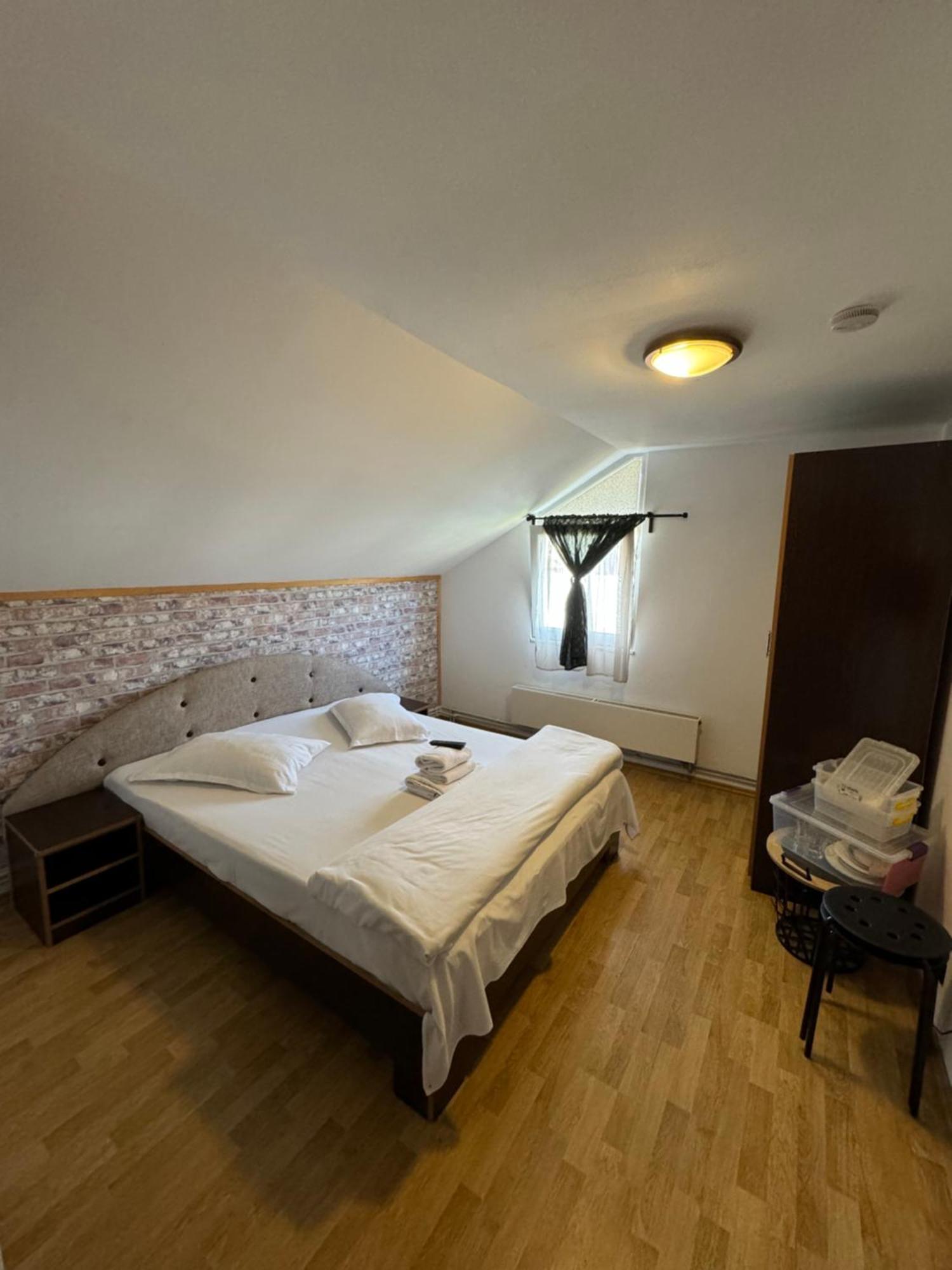 Casa David Hotel Busteni Ngoại thất bức ảnh