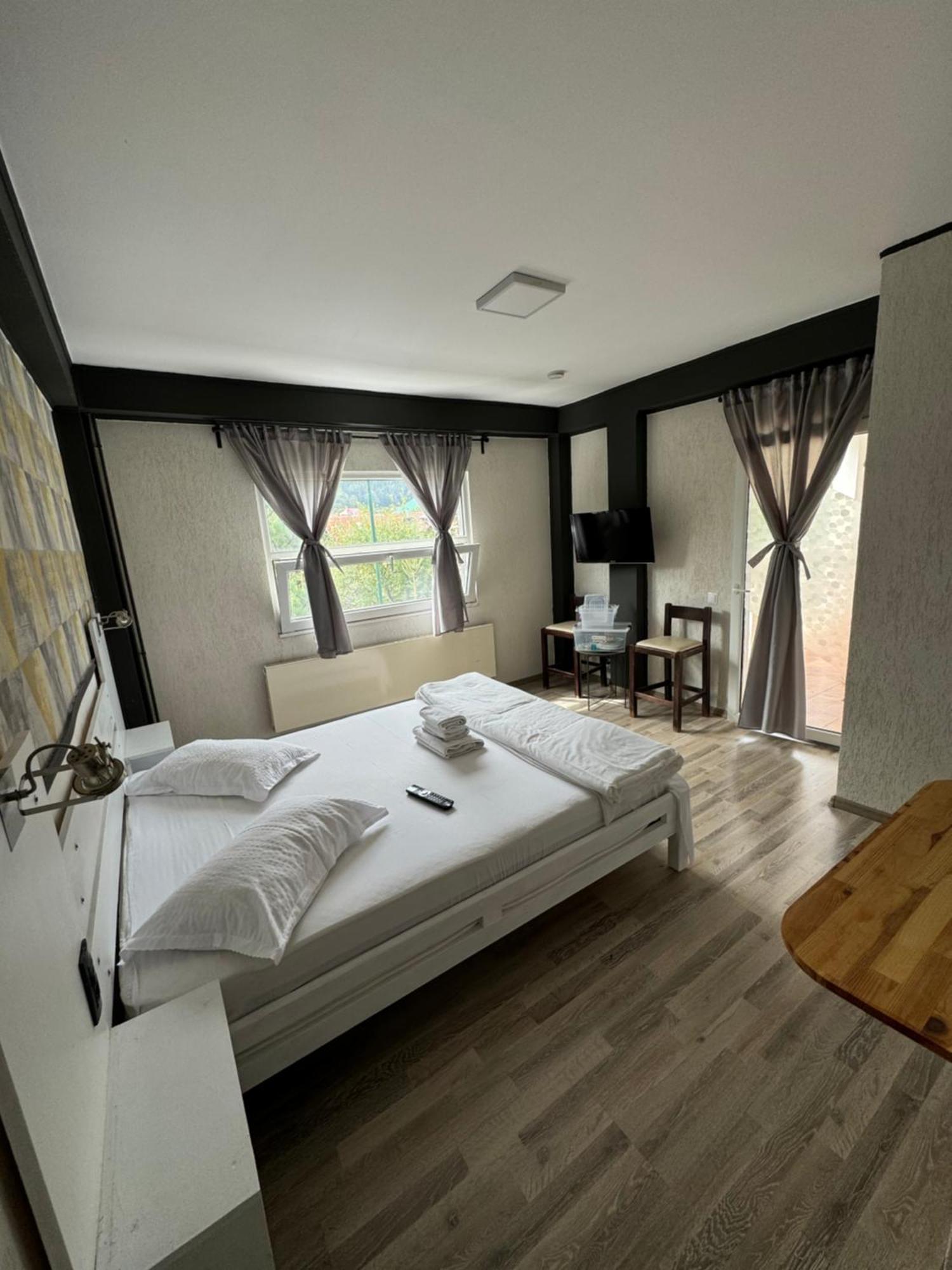 Casa David Hotel Busteni Ngoại thất bức ảnh