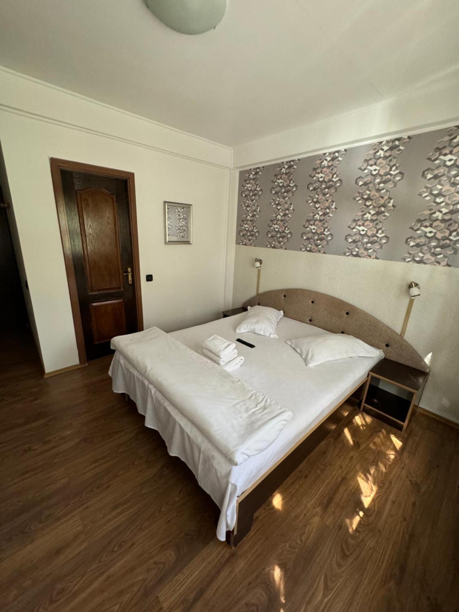 Casa David Hotel Busteni Ngoại thất bức ảnh